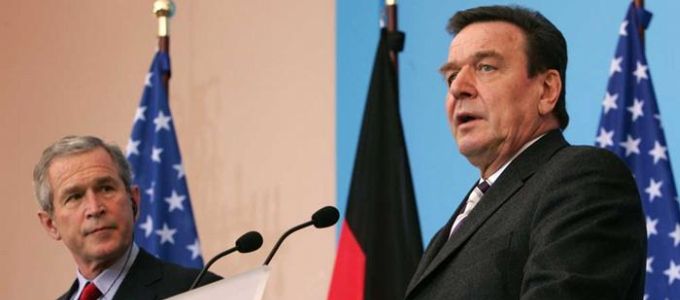 A korábbi kancellárt, Gerhard Schrödert is lehallgatta az NSA