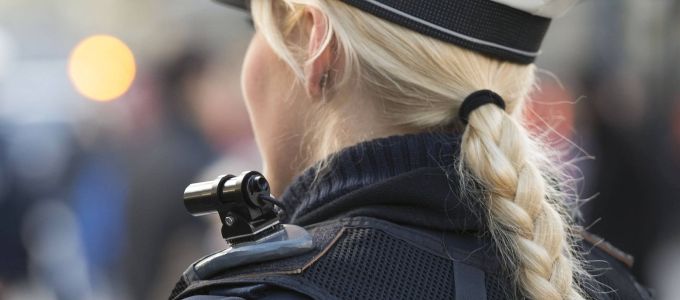 Újabb német rendõrökre kerülhetnek testen viselt kamerák