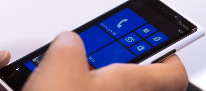 A biztonságra gyúr az új Windows Phone és Android