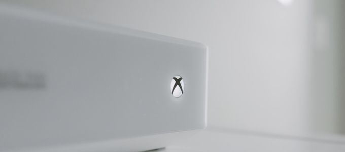 Hamarosan érkezik a fehér Xbox One