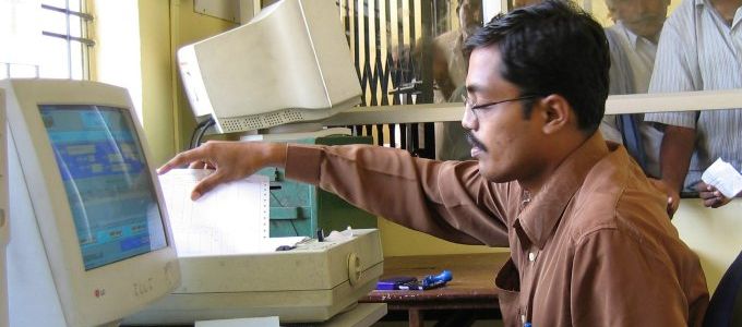 Online ellenõrzik az indiai hivatalnokokat