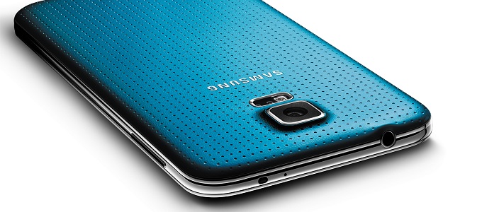 Elrajtolt a Samsung Galaxy S5 Plus