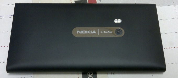 Androidos telefonnal térhet vissza a Nokia