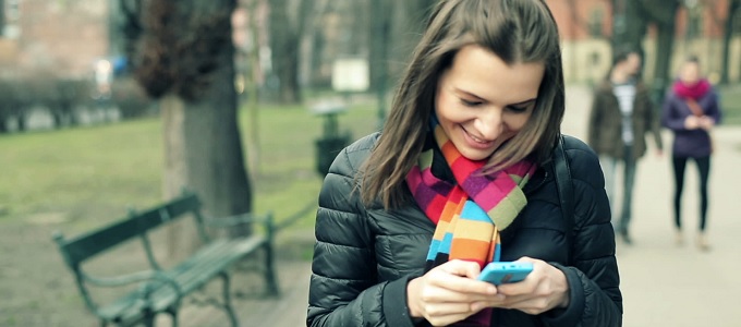 Csetlenek-botlanak az okostelefonozók