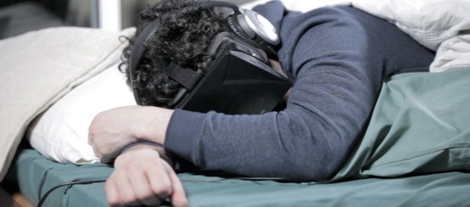 Virtuális valóság - egy hónapig más életét élné egy mûvész