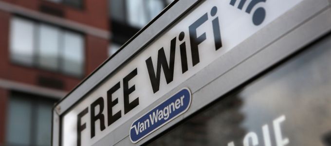 WiFi-hotspotok lesznek a telefonfülkékbõl