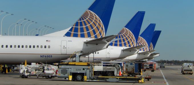 Repülési oldalt perelt be a United Airlines