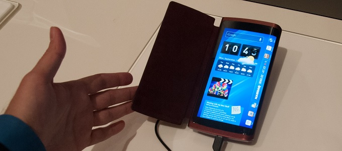 Idén érhetik el az árparitást az OLED-panelek