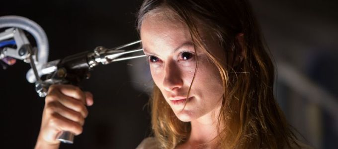 A halálból feltámadó Olivia Wilde egy új horror elõzetesében