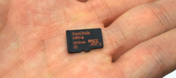 SanDisk: 200 GB-os microSD okostelefonokhoz