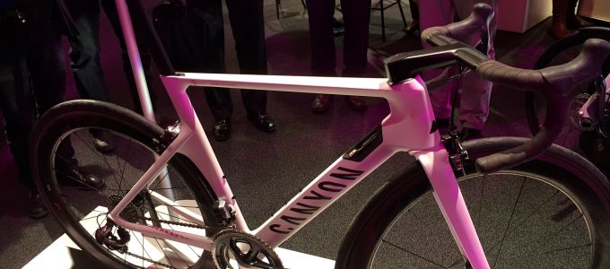 Segítséget hív a hálózatba kötött kerékpár