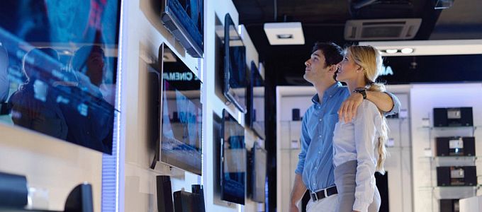 Megszabadulna LCD-részlegétõl a Sharp