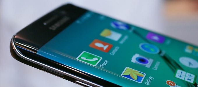 Sokba kerül, de jól fogy a Samsung Galaxy S6 Edge
