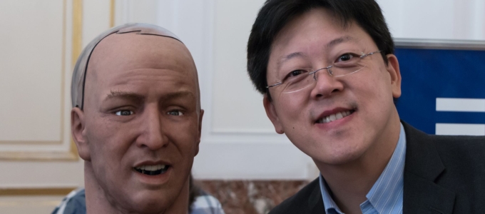 Ijesztõen élethû robotoknál tartunk