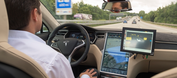 Új térképek készülnek a robotautókhoz