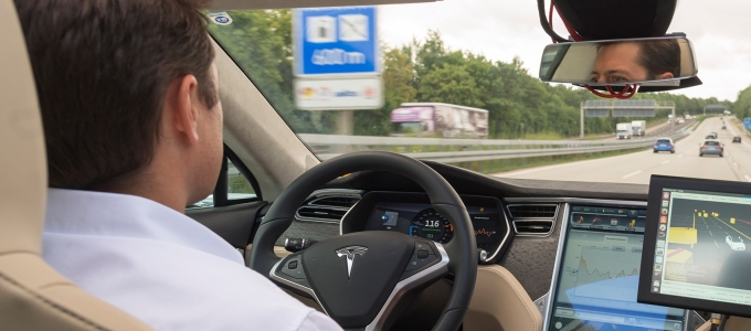 Ellenõriznék a vezetési stílusokat a biztosítók