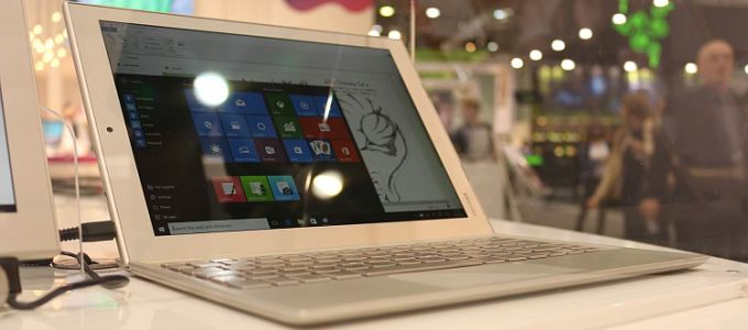 Windows 10-es tablet a Toshibától