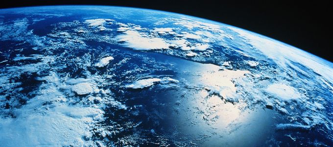 Koraszülöttnek számít a Föld