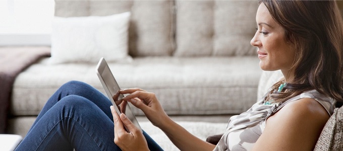 Okostelefonból és táblából is kevesebb kell