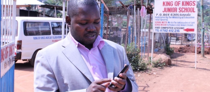 Uganda - alkalmazással a korrupció ellen