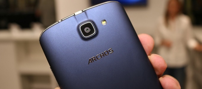 Windows 10-zel jön az Archos 50 Cesium