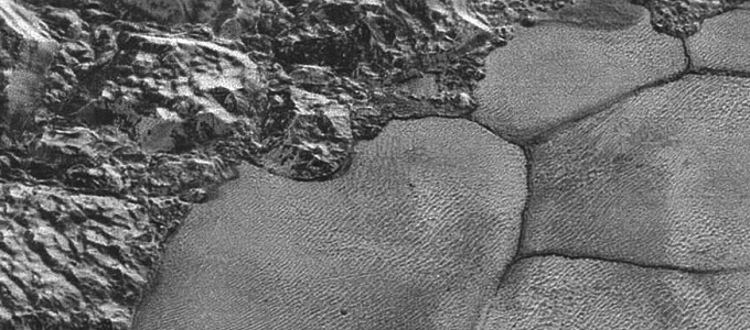 A Plútó két részérõl is új fotók érkeztek