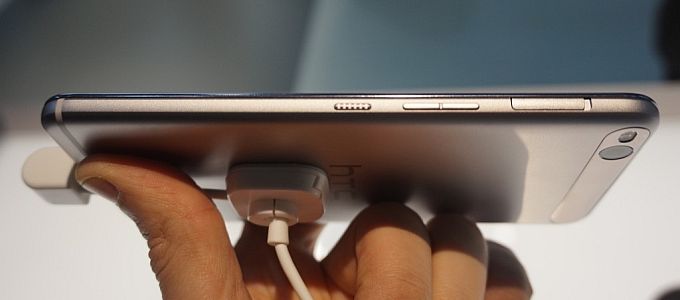 Öt új telefon a HTC-tõl