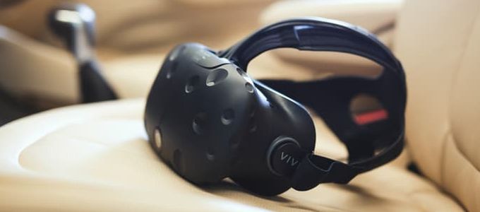 A HTC kiszervezné a virtuális valóság üzletágát