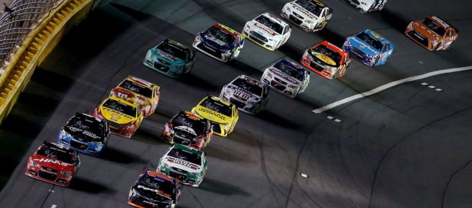 Érkezik a Nascar Heat Evolution