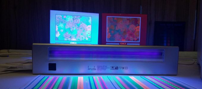 Neon toneres nyomtatót készített az OKI