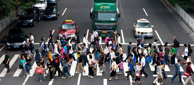 Jönnek az útba épített rendõrlámpák