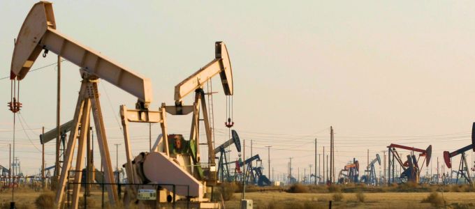 Pár éve még attól féltünk elfogy az olaj, de soha nem látott bõség következett be