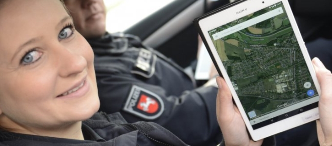 Táblagépeket kaptak az alsó-szászországi rendõrök