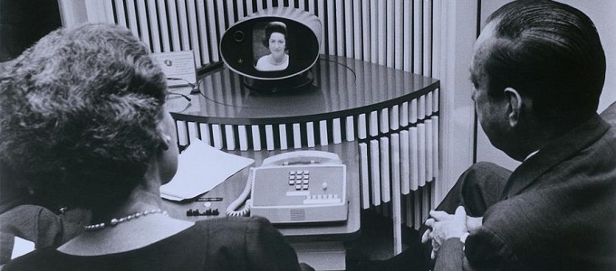 Nem akarlak látni, avagy Skype ma és az 1960-as években