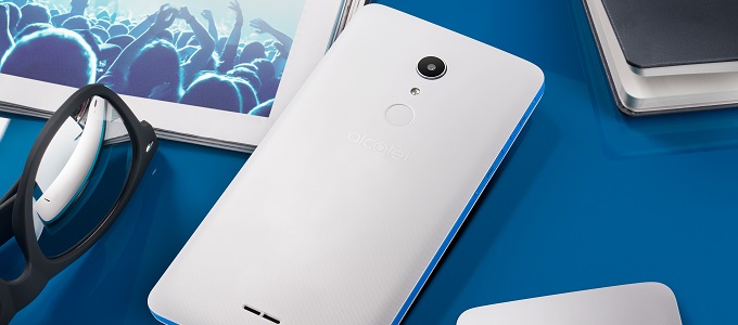 Óriás Alcatel érkezõben