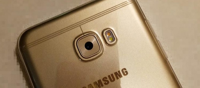 Kiszivárgott a Samsung Galaxy C7 Pro