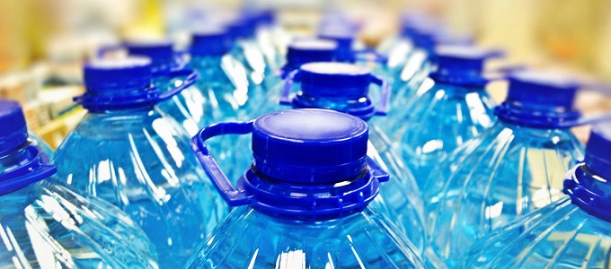 A „biztonságos" mûanyag palackok is mérgezõk