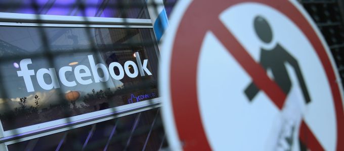 Jogsértõ a Facebook álnevek elleni szabálya