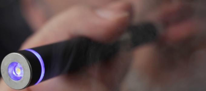 USA - nem használhatnak e-cigarettákat a matrózok