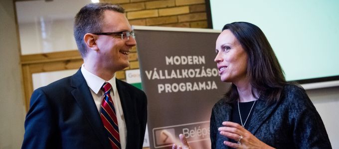 15000 magyar kisvállalkozást akar elérni a Google