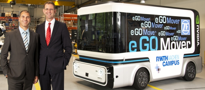 Közlekedési engedélyt kapott az e.GO robotbusza