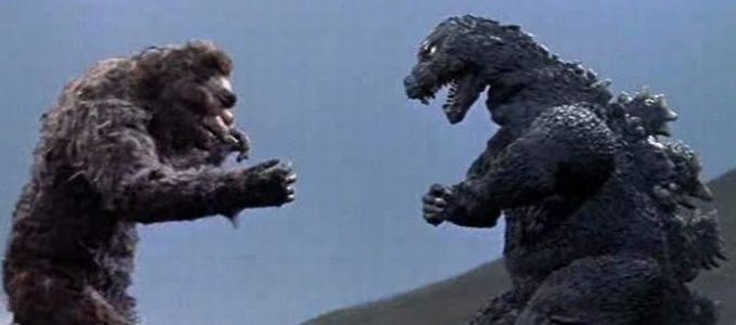 Hollywood megint elkezdett kavarni a bemutatókkal