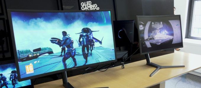 Hatalmas hajlított játékmonitorokat jelentett be a Samsung