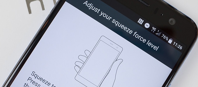 Középkategóriás HTC érkezõben