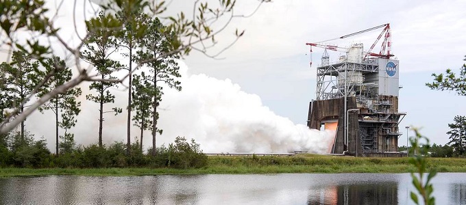Sikerrel tesztelték az SLS hajtómûvét