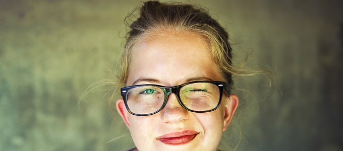 Látóvá tenné a vakokat az Európai Unió