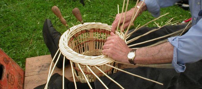 Nem csak a robotok veszik el a munkát, hanem egyébként is megszûnnek szakmák