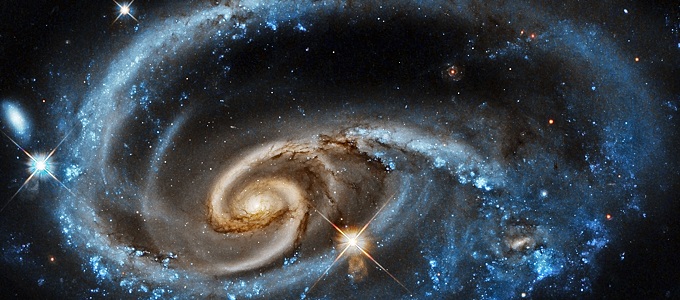 Rádiójeleket küld egy távoli galaxis