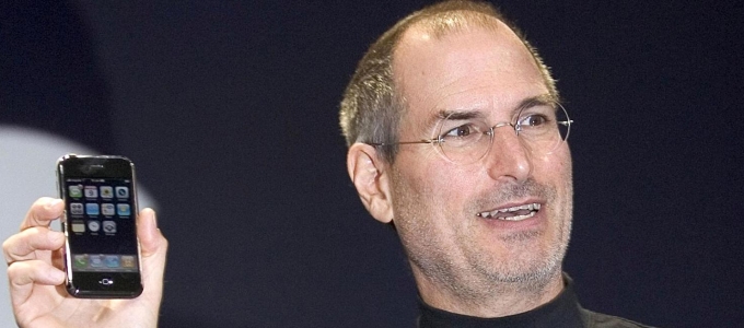 Nem volt elájulva a Facebooktól Steve Jobs
