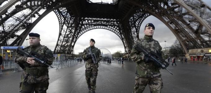 Interneten buzdítottak terrorizmusra francia kamaszokat